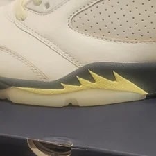 Jordan Air 5 Mid Top Lace Up 2