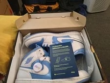 Air Jordan — Size 13 - Air Jordan 1 Mid Legend — Sneaker — resale