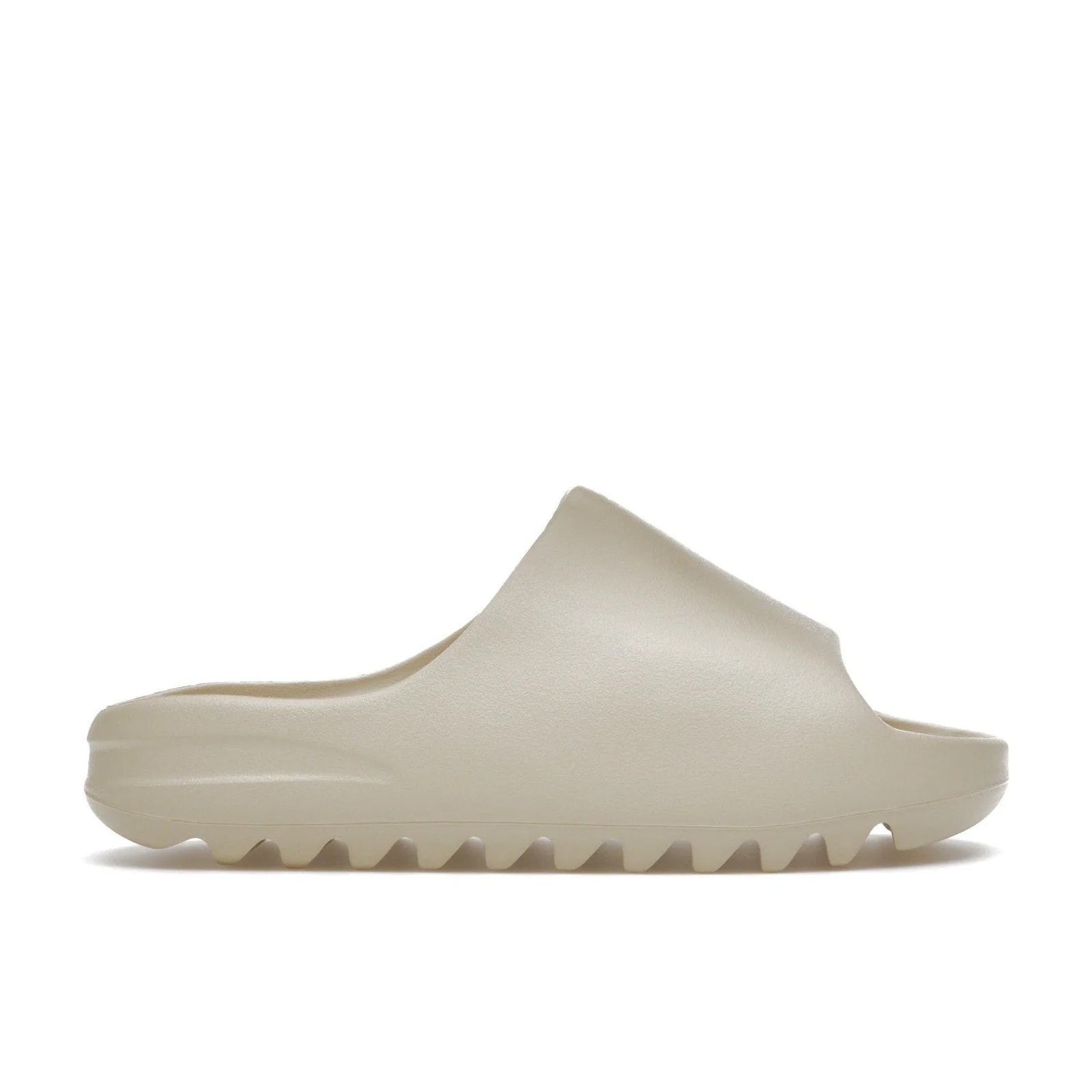 Yeezy — Yeezy Slide (2022 Restock) — Sneaker — resale