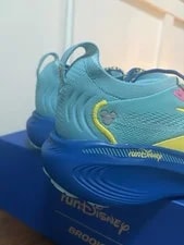Disney Limited Edition Brooks Adrenaline GTS 25 runDisney DL 4
