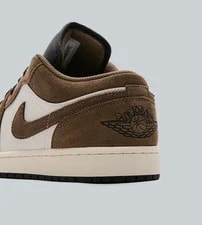Air Jordan 1 Low in and All Sizes Limited Stock 3