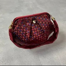 Bottega Veneta — Bottega Veneta Clasp Auth — Handbag — resale