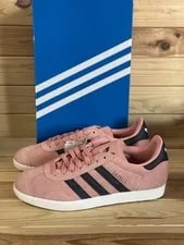 Adidas Gazelle Athletic Shoes 2