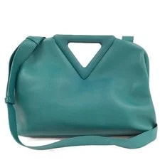 Bottega Veneta — Bottega Veneta the Triangle Point Medium — Handbag — resale