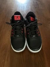 Air Jordan — Air Jordan Max Aura 5 — Sneaker — resale
