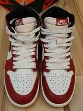 Jordan 1 Retro High OG Chicago Lost and Found 4