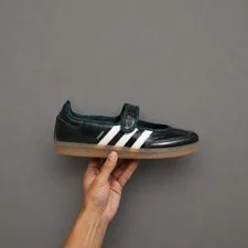 Adidas — Adidas Samba Jane Multiple , Sizes — Sneaker — resale