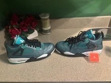Air Jordan — Size 10 - Air Jordan 4 Retro — Sneaker — resale