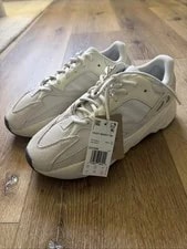 Yeezy Boost 700 Analog 2