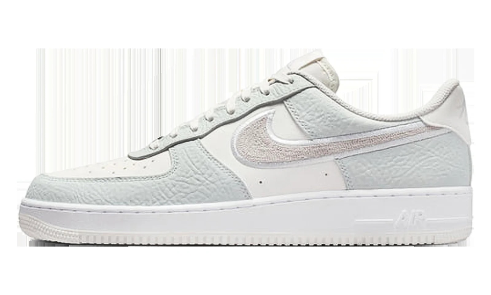 Nike — Air Force 1 '07 LV8 "Peak Wild " IB6842 100 — Sneaker — resale