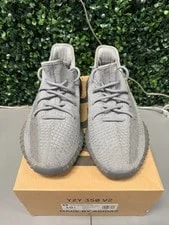 Yeezy 350 V2 " " Size 10.5 Preowned 2