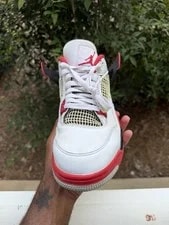 Size 10.5 - Jordan 4 Retro 4