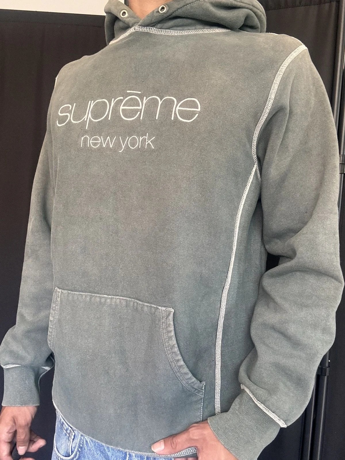 Supreme — Supreme New York Contrast Stitch Hoodie — streetwear — resale