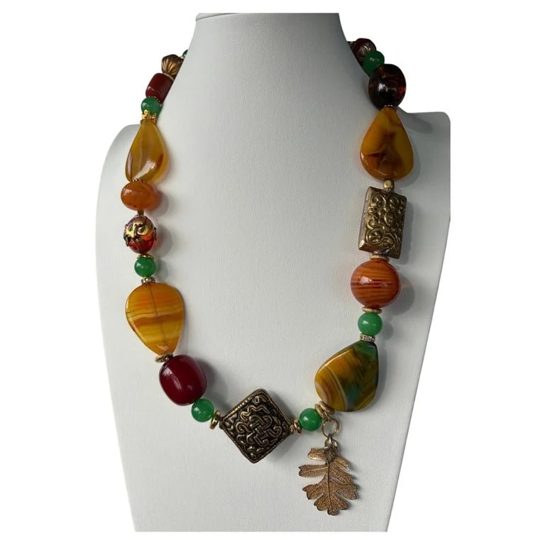Lorraine’s Bijoux — Agates Jadeite Tibetan Bakelite Ooak — Jewelry — resale