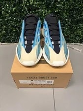 Yeezy 700 V3 "Arzareth" Size 13.5 Preowned 2