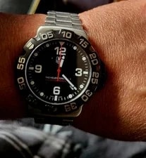 TAG Heuer — TAG Heuer Formula 1 Black - CAH1110 — Watch — resale