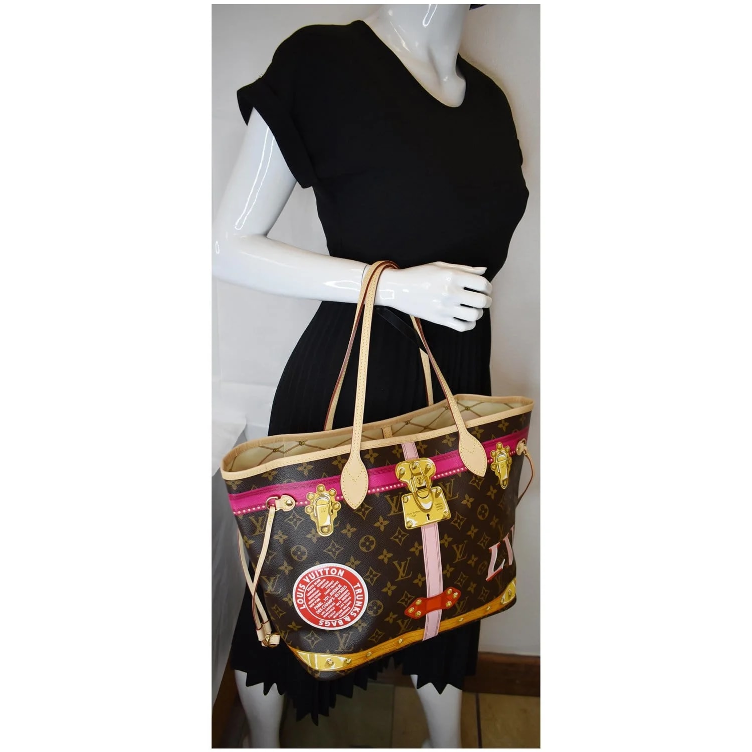Louis Vuitton Neverfull Summer Trunk 2