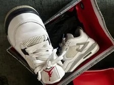Jordan — Size 8.5 - Air Jordan 4 Retro OG 2025 — Sneaker — resale