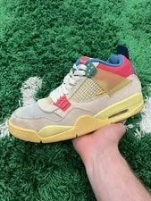 Jordan — Jordan 4 Union Guava Ice — Sneaker — resale