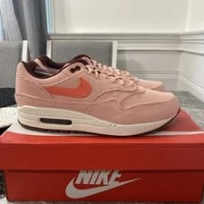 Nike — Nike Air Max 1 — Sneakers — resale