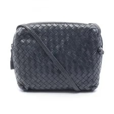 Bottega Veneta — Bottega Veneta Leathe — Handbag — deal