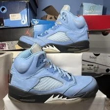 Jordan — Size 9 - Jordan 5 Retro SE Mid — Sneaker — resale