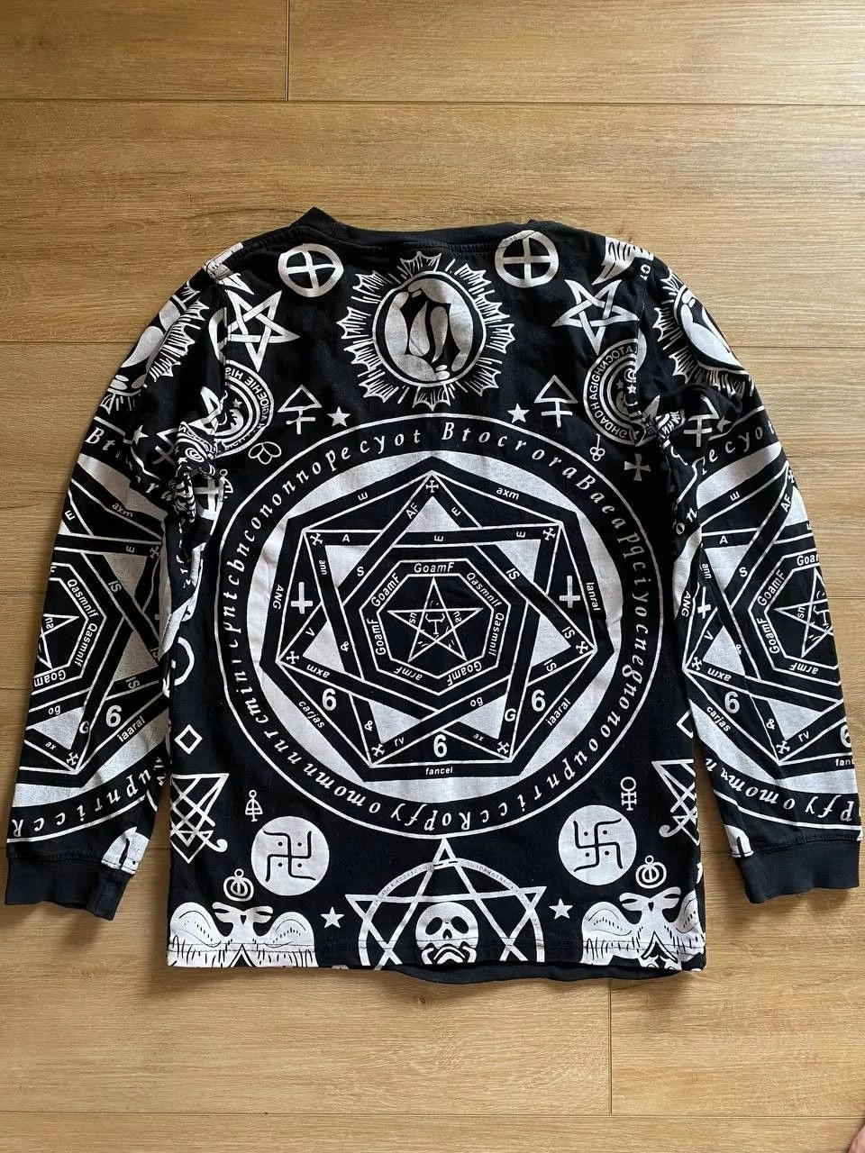 Rhude — Rhude Occult Alchemy Graphic Longsleeve M — streetwear — resale