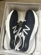 Size 10.5 - New Balance 990v6 2