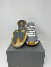 Air Jordan 11 Retro 2010 Size 11 ’S 4