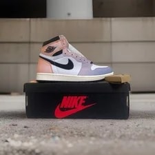 Air Jordan — Air Jordan 1 Retro High OG "Skyline" 2023 - Size 9.5 - dx0054 805 (7-78) — Sneaker — resale
