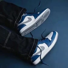 Air Jordan 1 Low GS ' All US Size 553560-412 New in Box 2