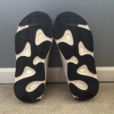 Size 11.5 Yeezy 700 3