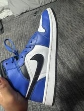 Jordan 1 Mid 4