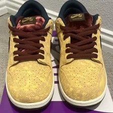 Nike SB Dunk Low City of Cinema 2