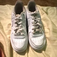 Nike — Nike Air Force 1 Low Top Lace-Up Athletic — Sneaker — resale