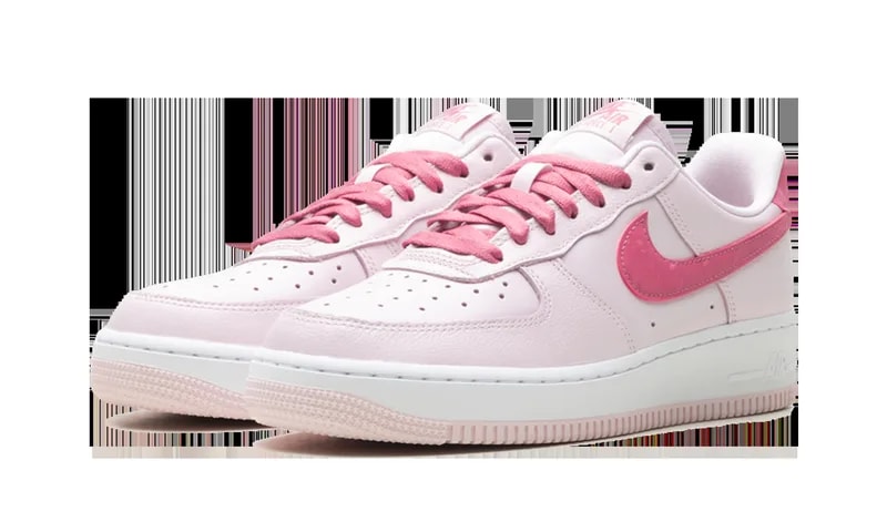 Air Force 1 Low Wmns "Valentine's Day (2026)" IO8755 600 2