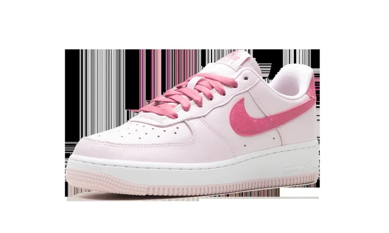 Air Force 1 Low Wmns "Valentine's Day (2026)" IO8755 600 4