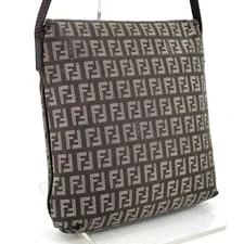Fendi Mamma Zuchino Crossbody 3