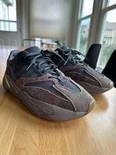 Yeezy — Yeezy 700 V1 Size US 11 — Sneaker — resale
