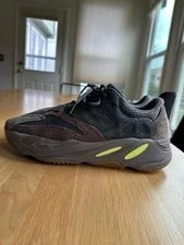 Yeezy 700 V1 Size US 11 4