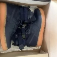 Nike — Size 11.5 - Nike Air Force 1 — Sneaker — resale