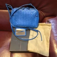 Bottega Veneta — Bottega Veneta Bag — Handbag — resale