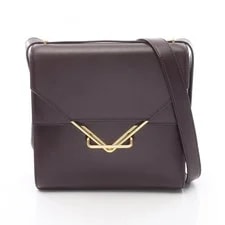 Bottega Veneta — Bottega Veneta the Clip — Handbag — resale