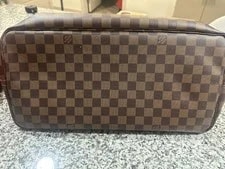 Louis Vuitton Neverfull + Wristlet 2