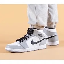 Jordan 1 Mid Light 554724-092 3