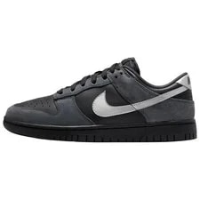 Nike — [II7636-001] -- Nike Dunk Low Top Skateboard Shoes — Sneaker — resale