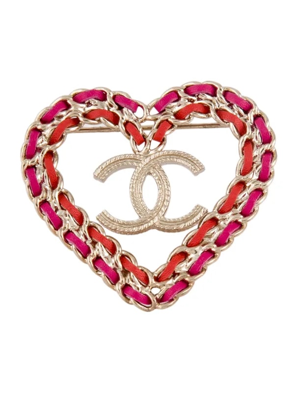 Chanel — CC Heart Pin Brooch — Jewelry — resale