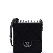 Chanel — Chanel Chic Pearls Flap — Handbag — deal