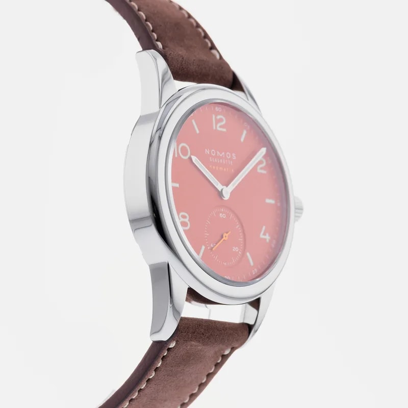Nomos Club Neomatik Signalrot 743 4