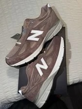 Kith — Kith 990 — Sneaker — resale